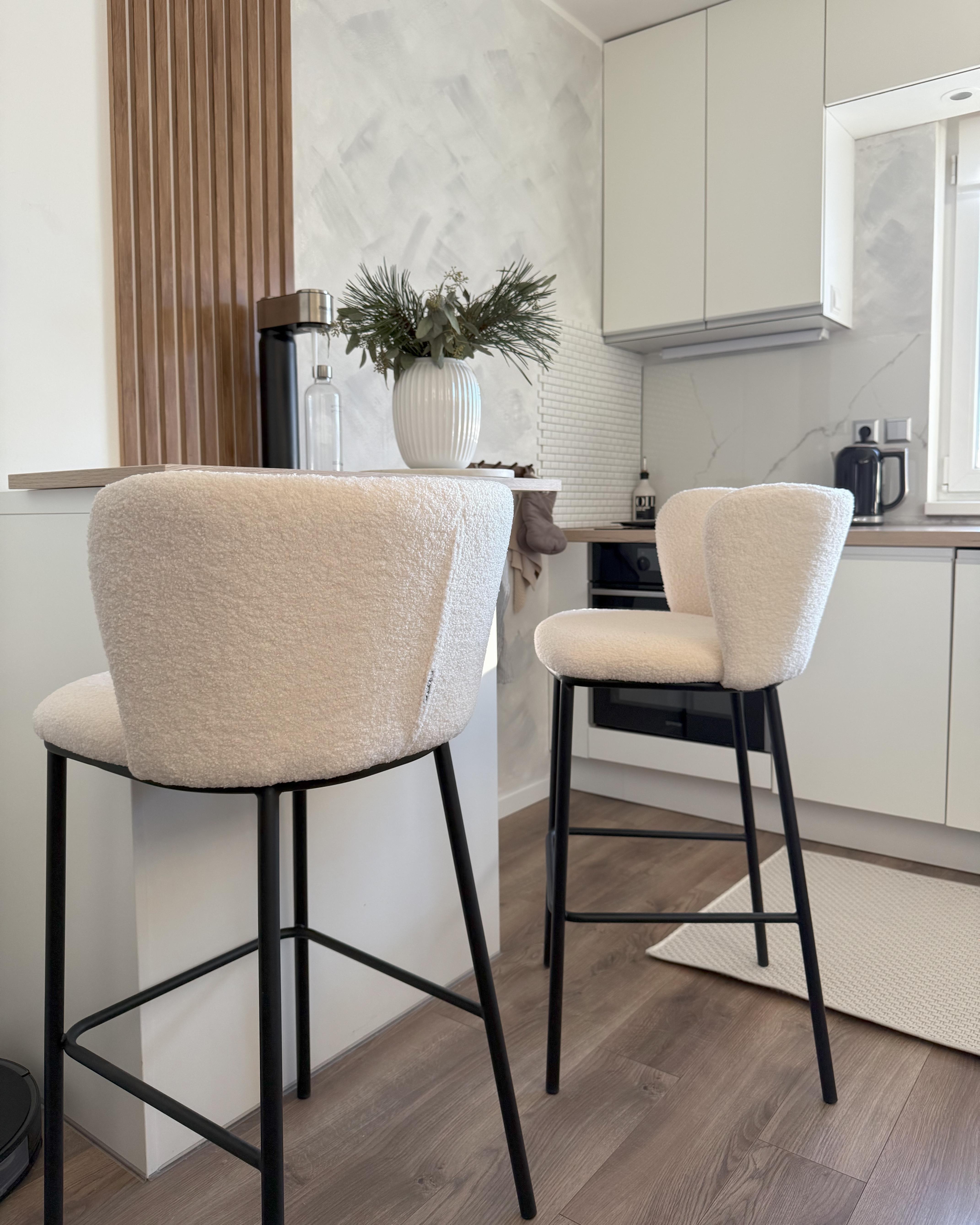 Set van 2 barstoelen MINA Bouclé Wit