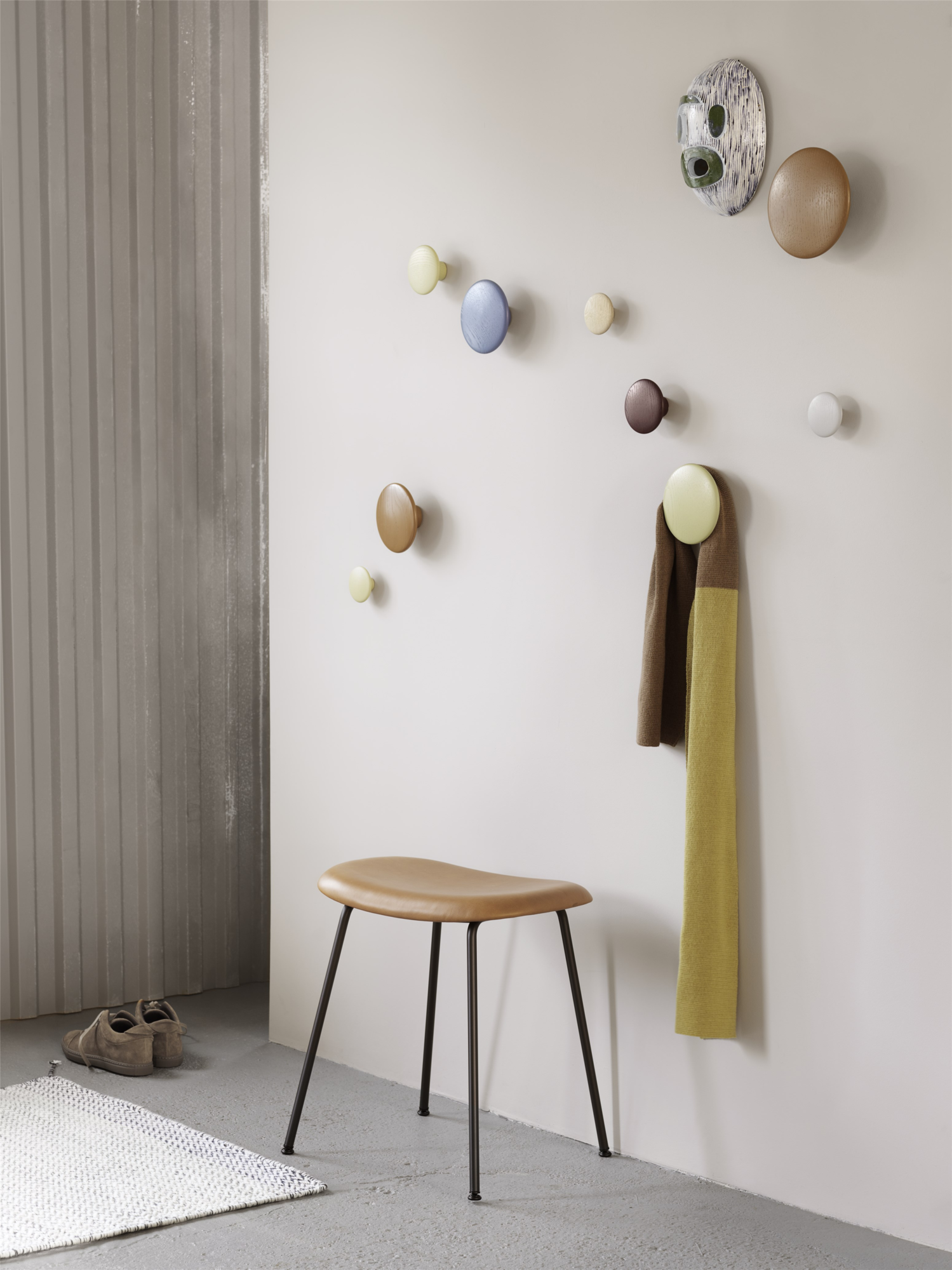Wandhaken The Dots L zwart