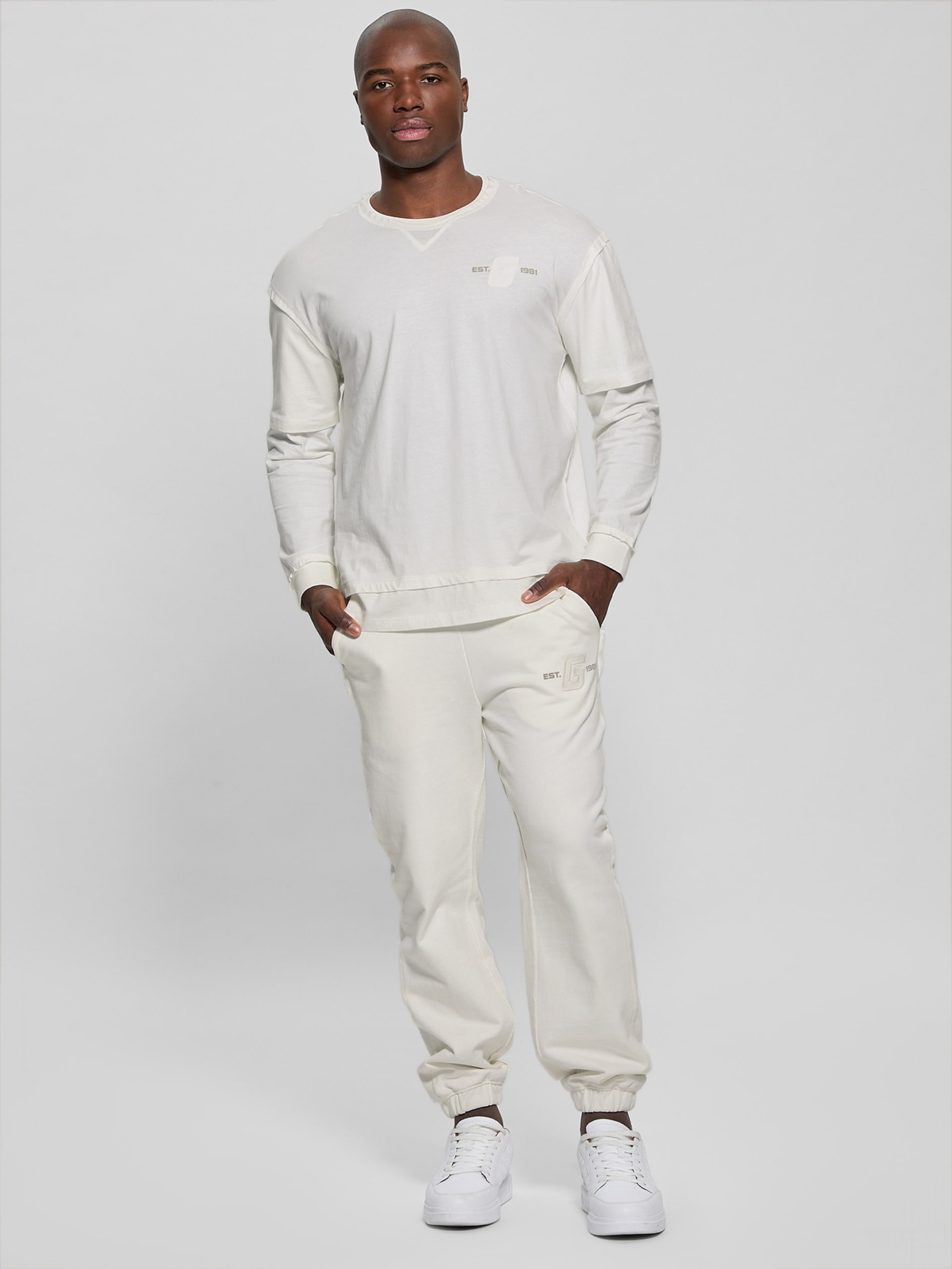 Camiseta Gondour com Remendos em Camadas
