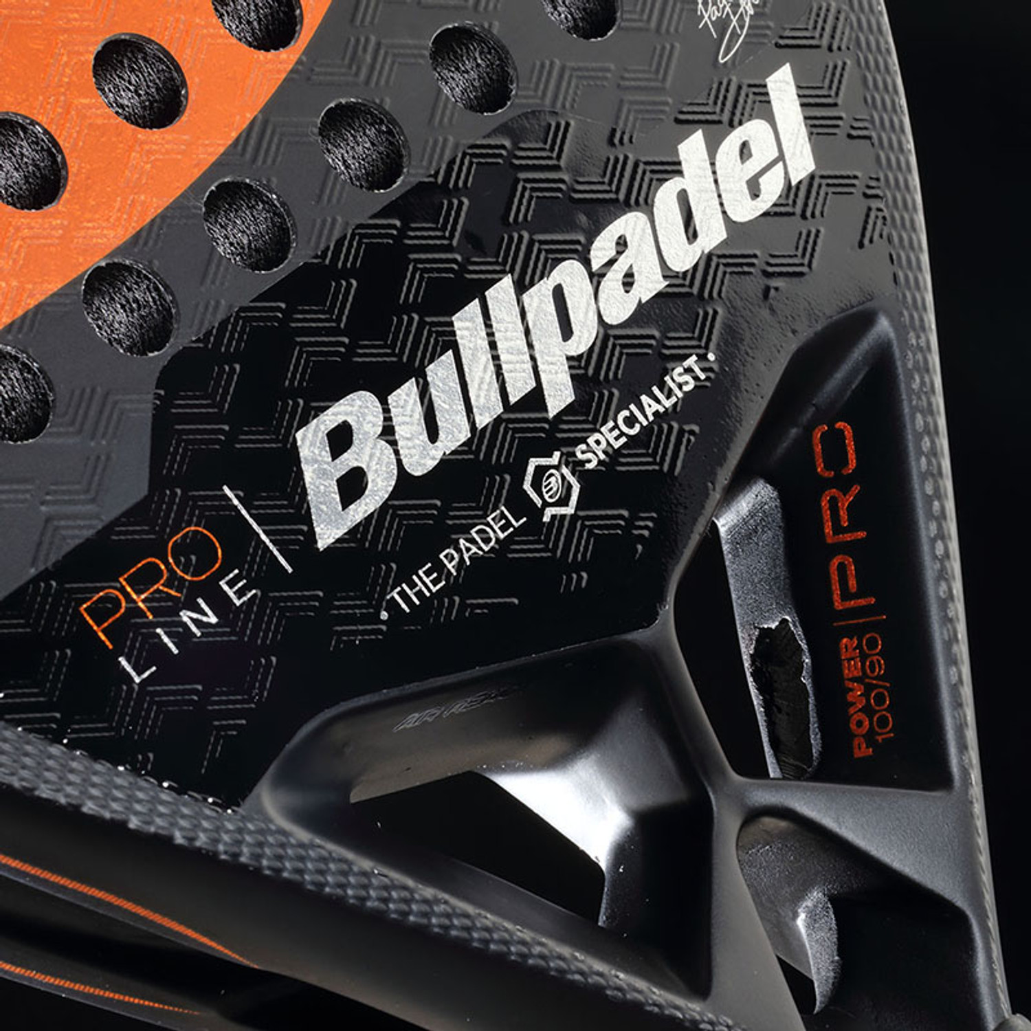 Bullpadel Hack 03 Comfort 24 + Grip
