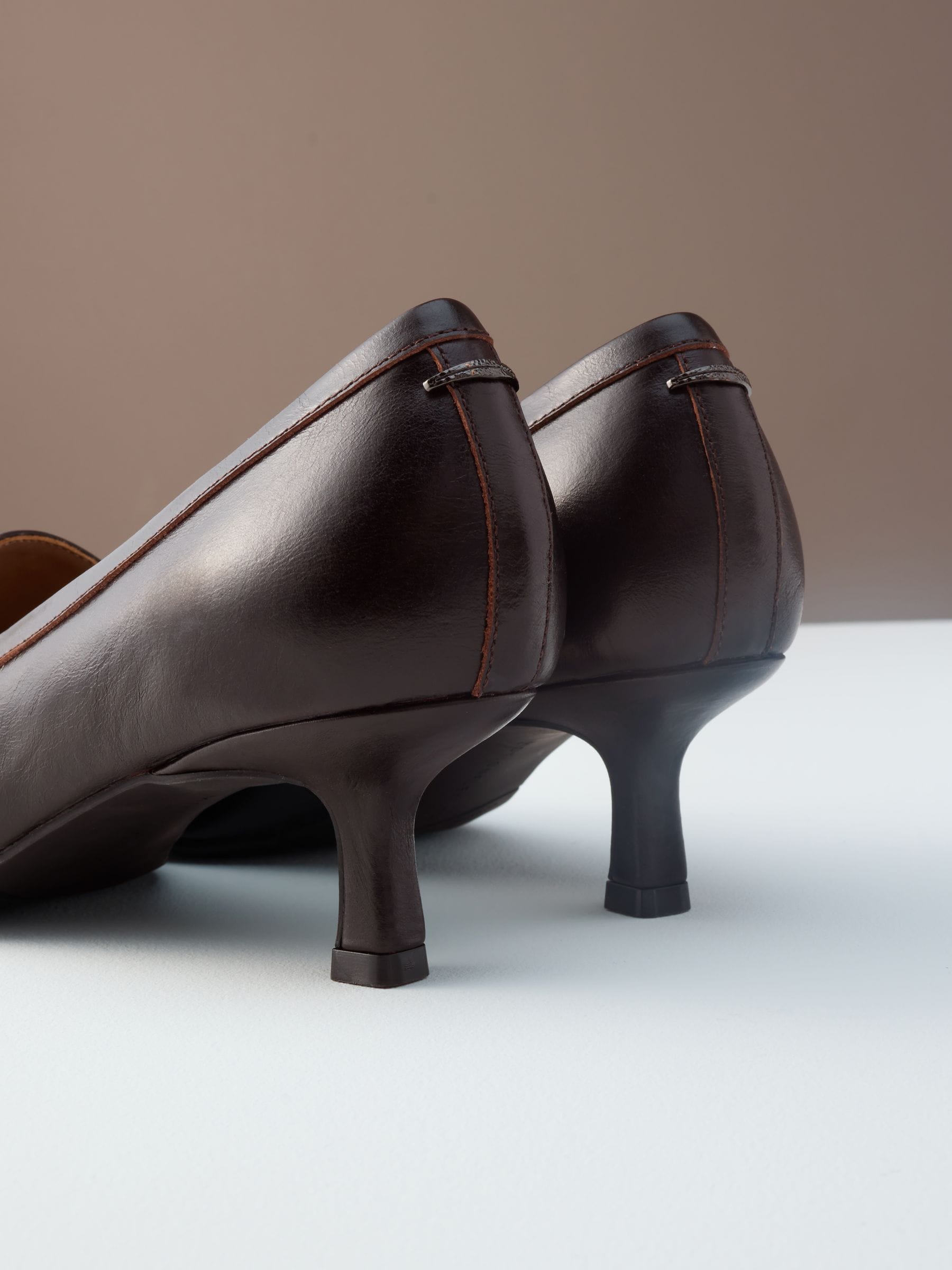 Chocoladebruin - Premium Leather With Motionflex Point Toe Tassel Heels Loafers