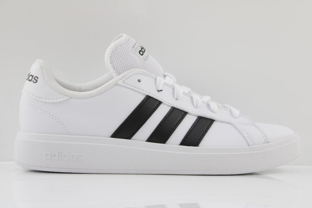 Adidas Sneaker