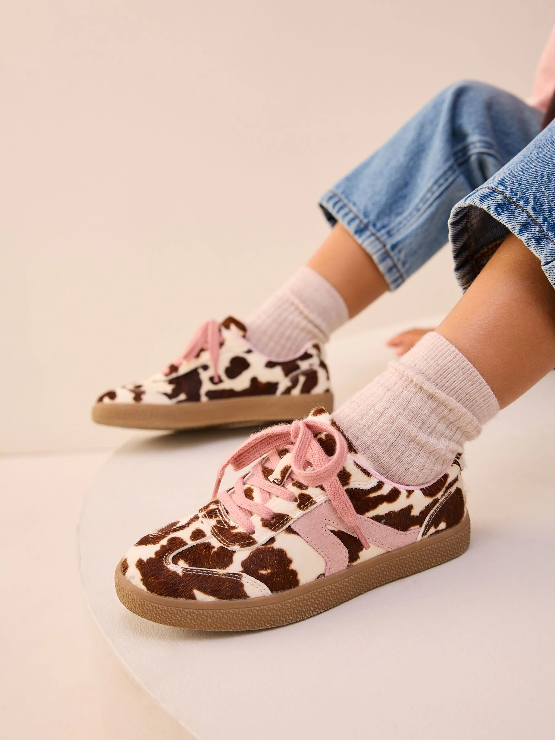 Koeienprint leer - Retrosneaker