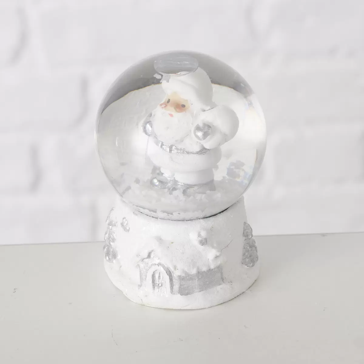 Schneekugel mit LED Pawlak weiss