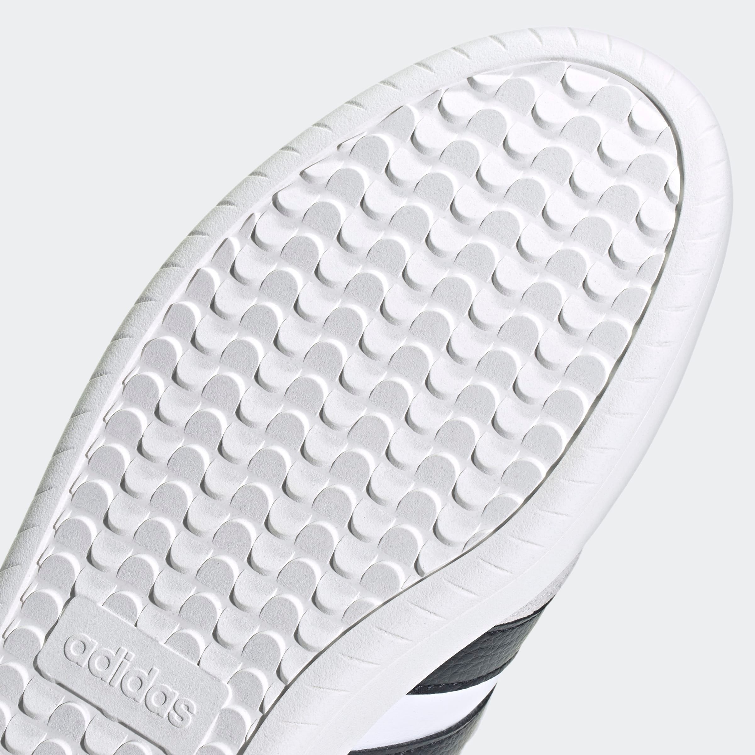 adidas Sportswear Sneaker »BARREDA«  Design auf den Spuren des adidas Handball Spezial
