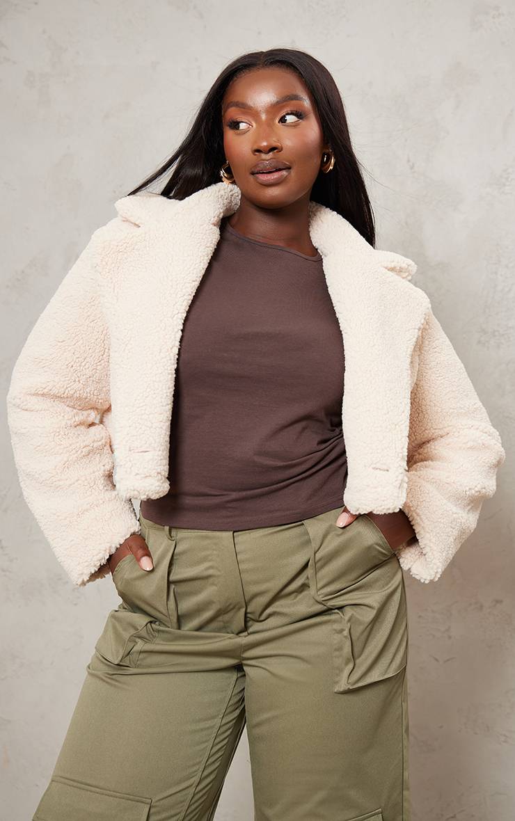 Manteau Court En Synthétique Teddy Avec Boutons Grande Taille