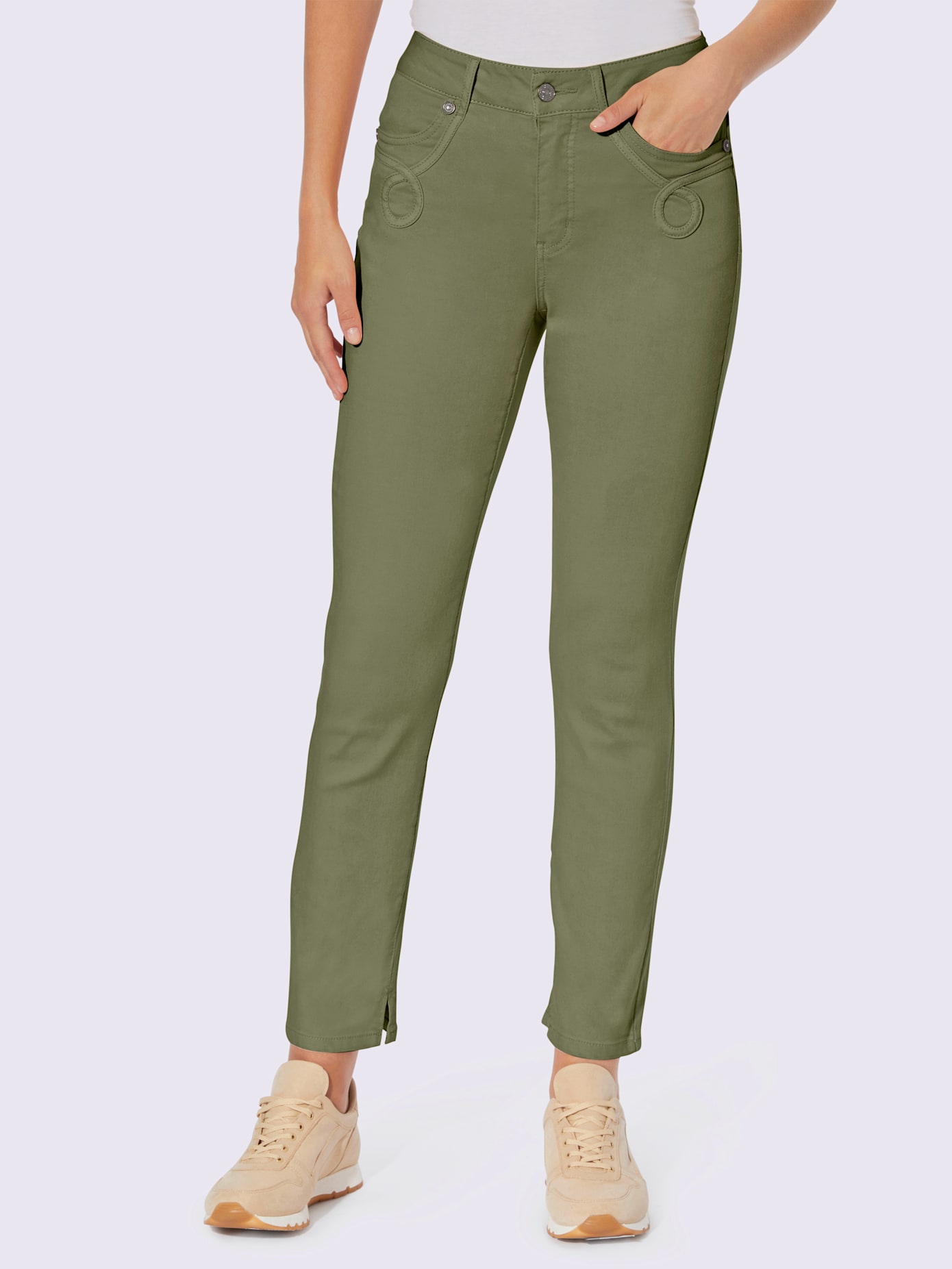 Jean push-up rivets sur les poches