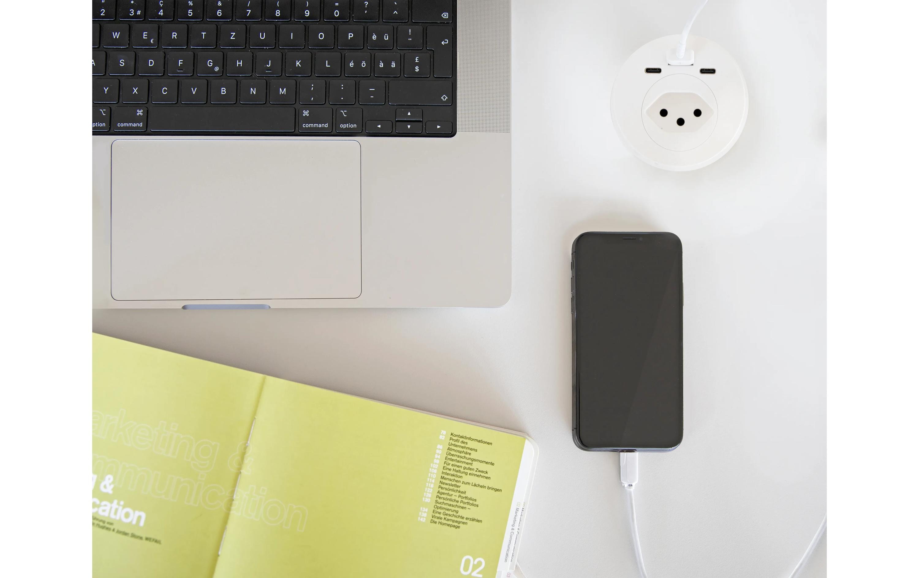 Anschlussfeld Einbau Weiss 1x Typ 13 USB-A/C 25W USB-C DatenSteckdose