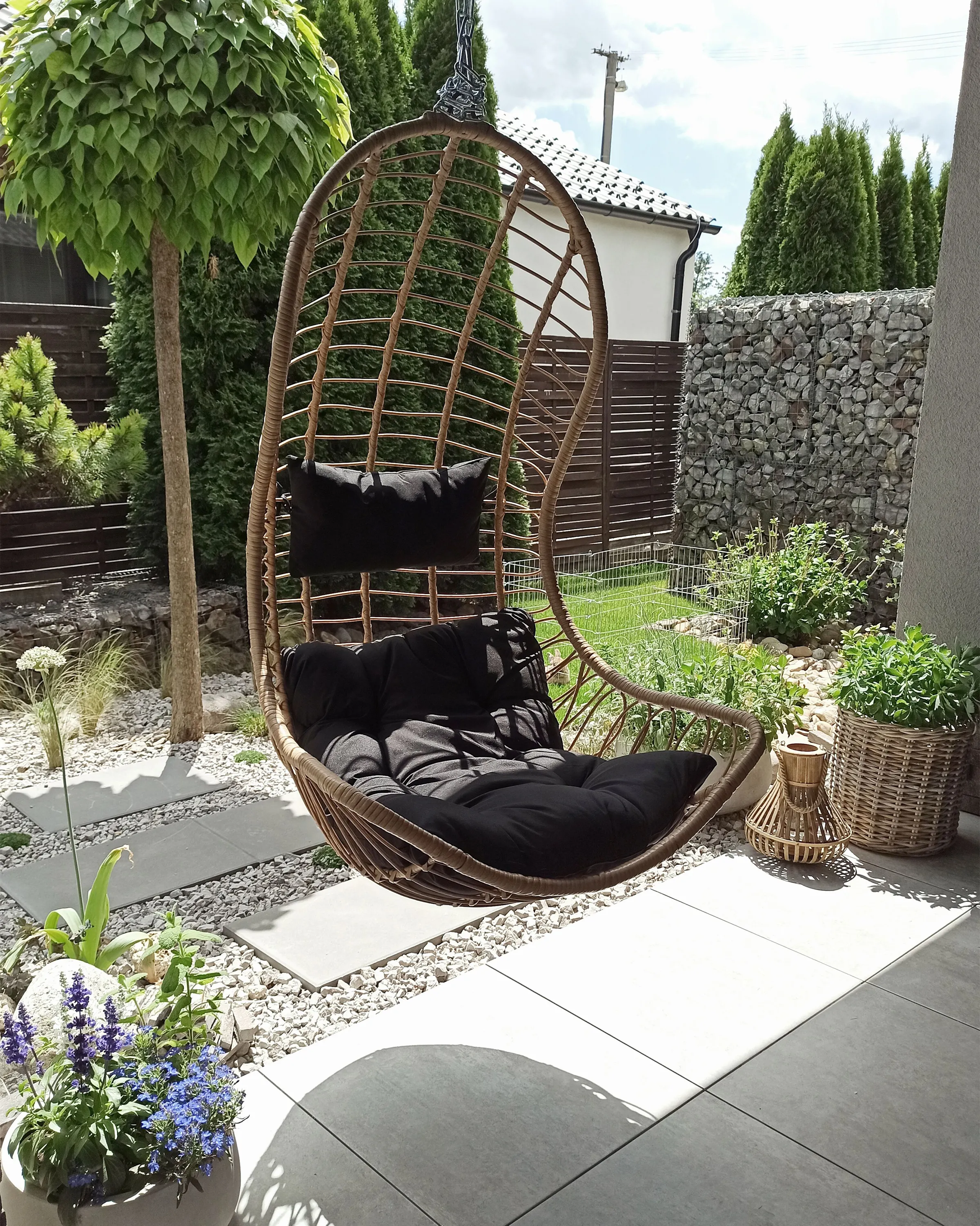 Hangstoel met standaard PINETO PE rotan Natuurlijk