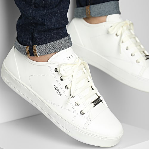 Baskets FM5UDILEA12 White
