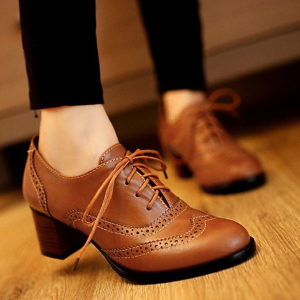Megan - Oxford schoenen met blokhak