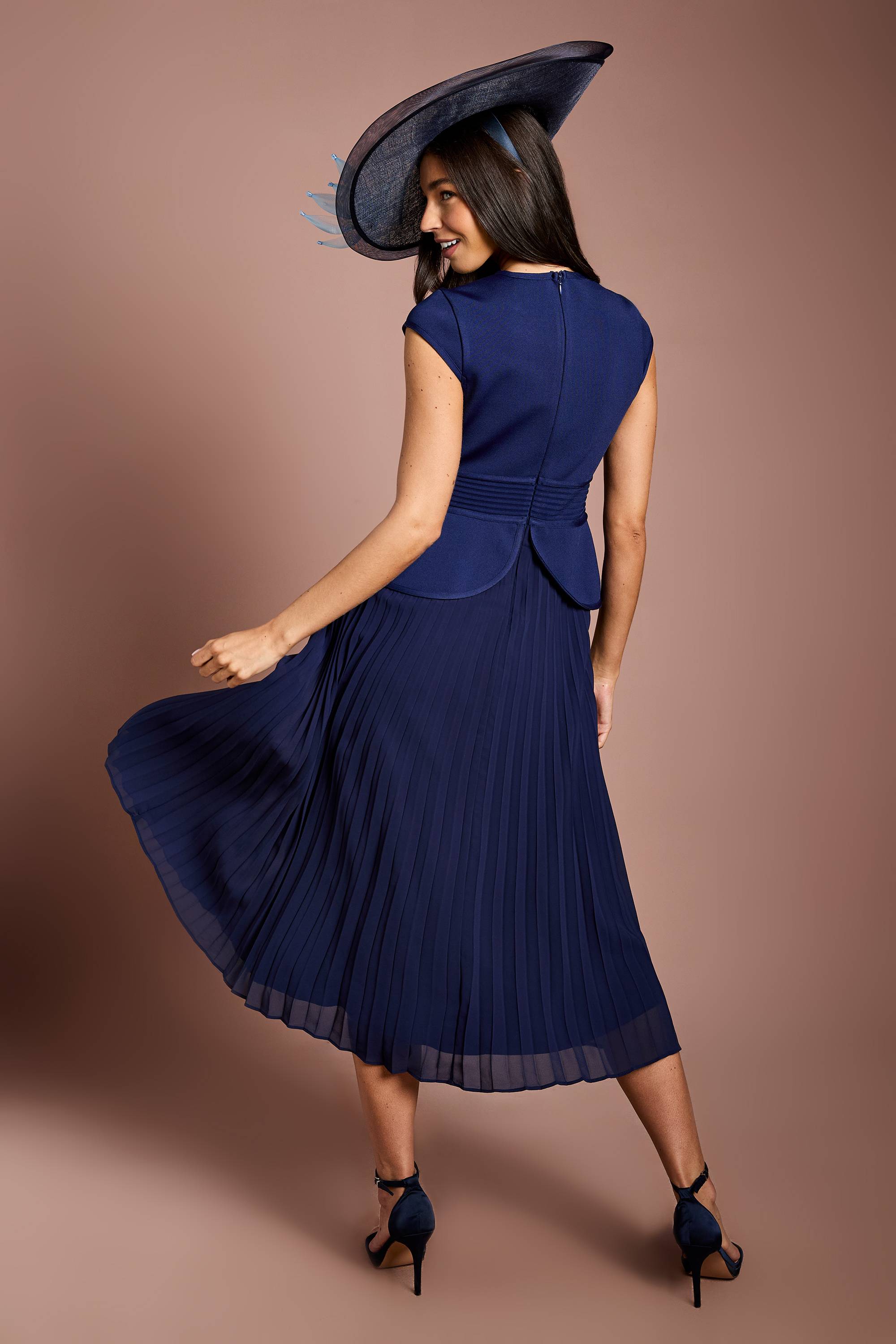 Coast Robe Midi Lisa Tan À Corsage Bandage Jupe Plissée Et Détail Nœud