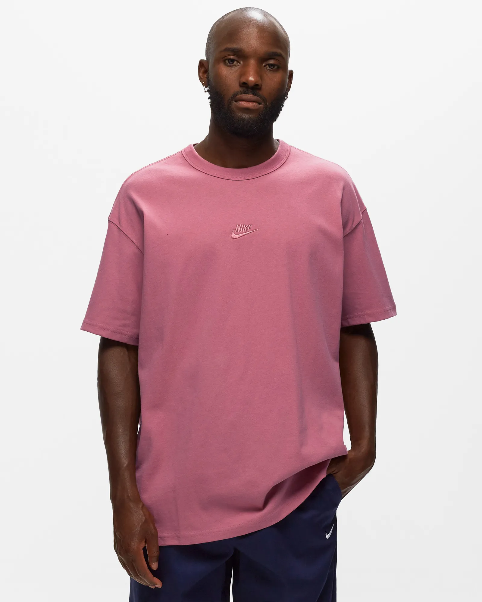 Nike Premium Essentials Tee