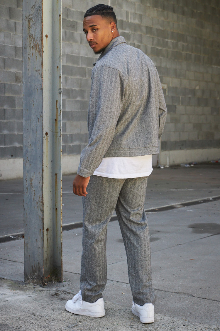 Ensemble 2 pièces chemise + pantalon gris à chevrons