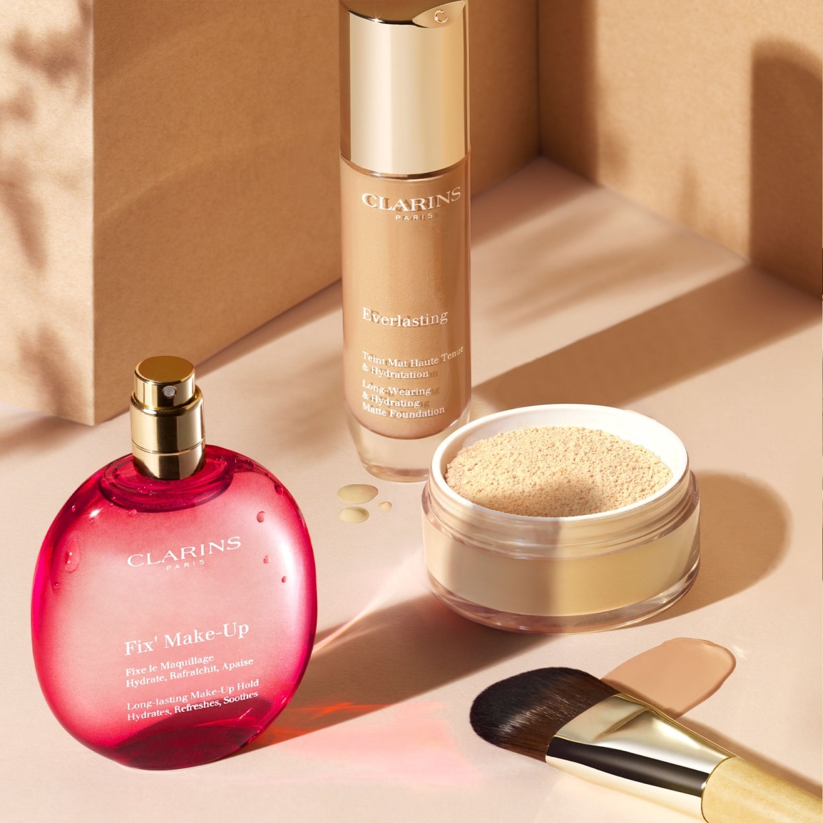 CLARINS Ever Matte Loose Powder Poudre libre matifiante infusée au lait de pêcher