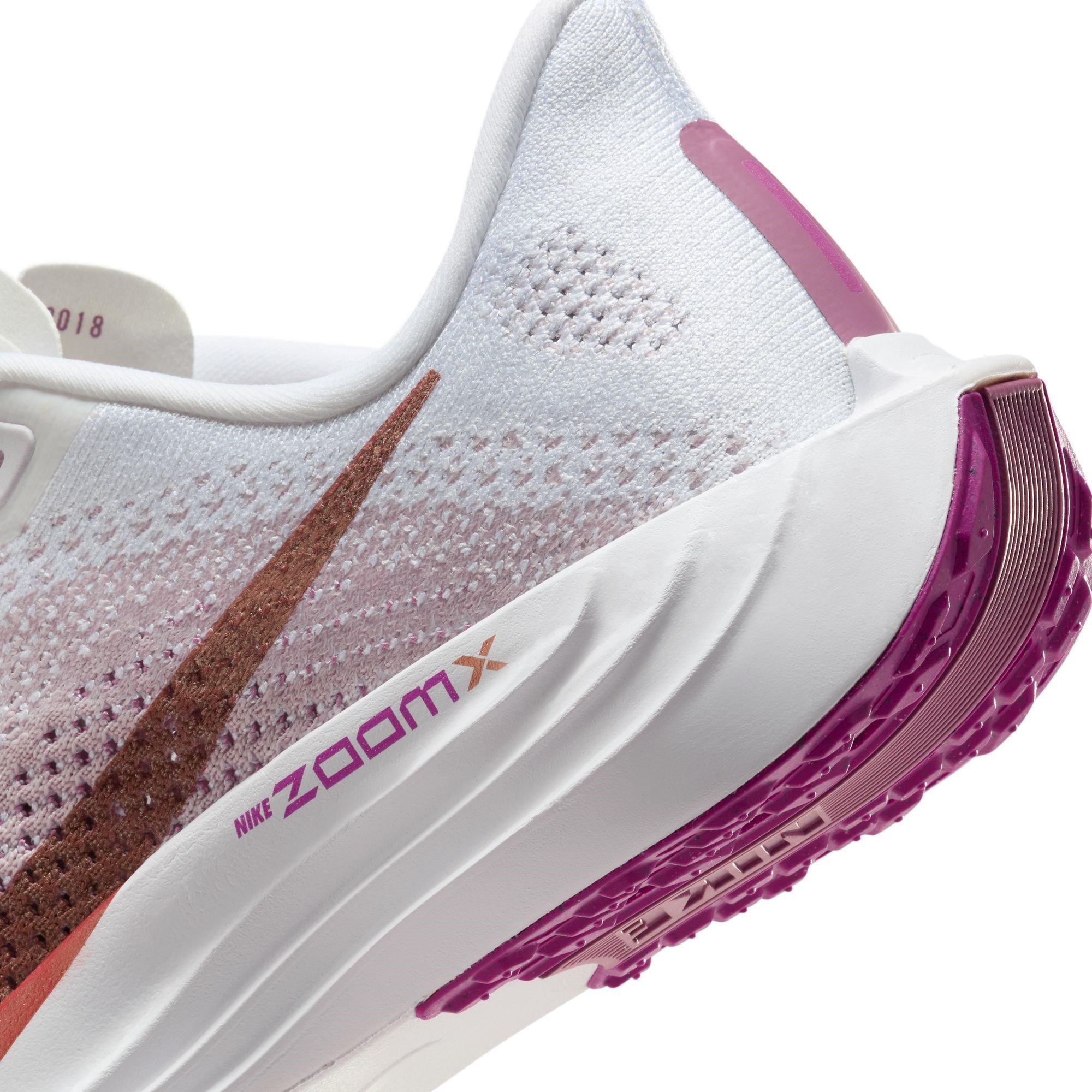 Nike Pegasus Plus Trainers Womens