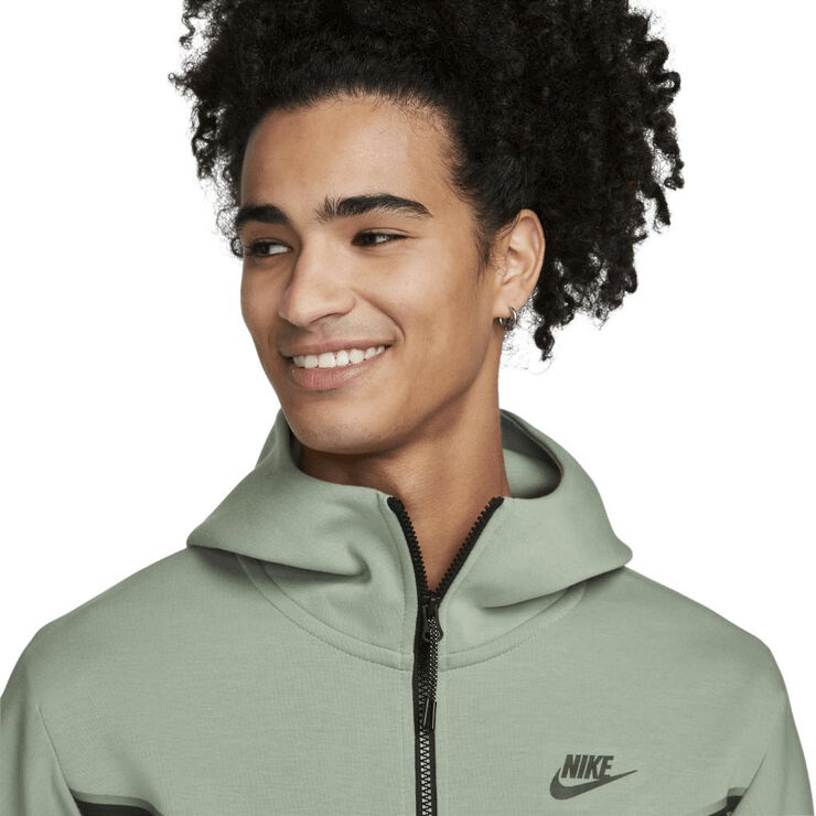Nike sportswear tech fleece Mica green/black
