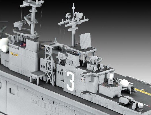 Revell - Wasp Clasp Skib Byggesæt - 1:700 - Level 4 - 05178
