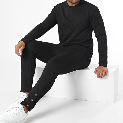 Ensemble Tee Shirt Manches Longues Et Pantalon Jogging Noir