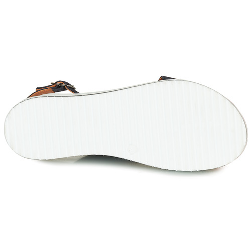 Betty London - MAFI - Marine