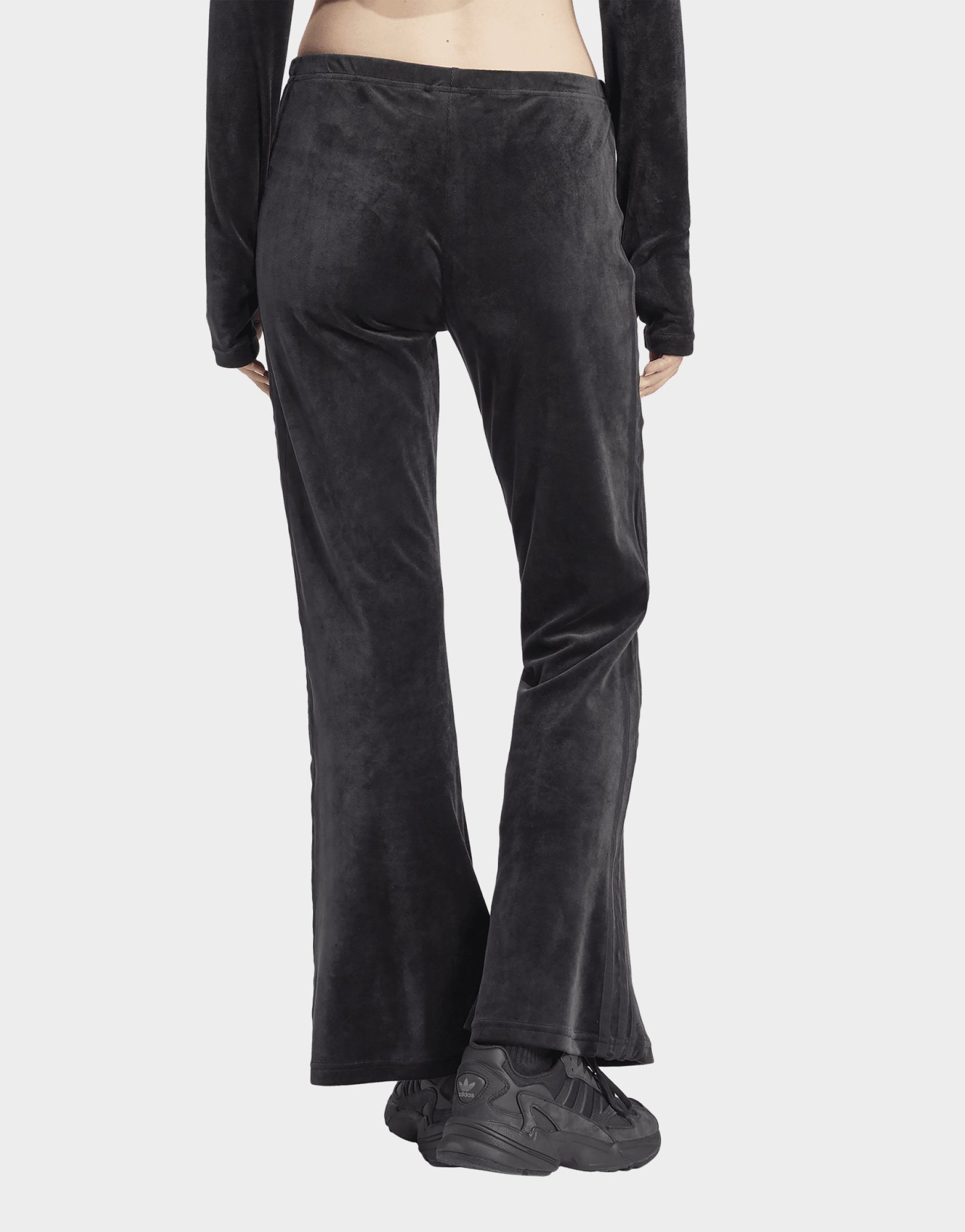 adidas Originals Pantalon évasé velours froissé