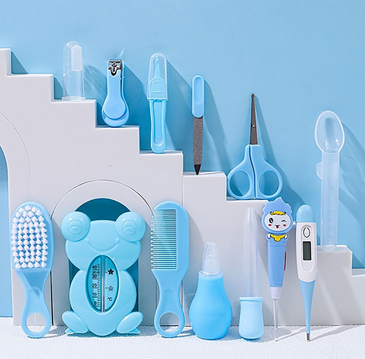TPFBeauty Babypflege-Set 13-teilig mit Badewannen-Thermometer, Blau