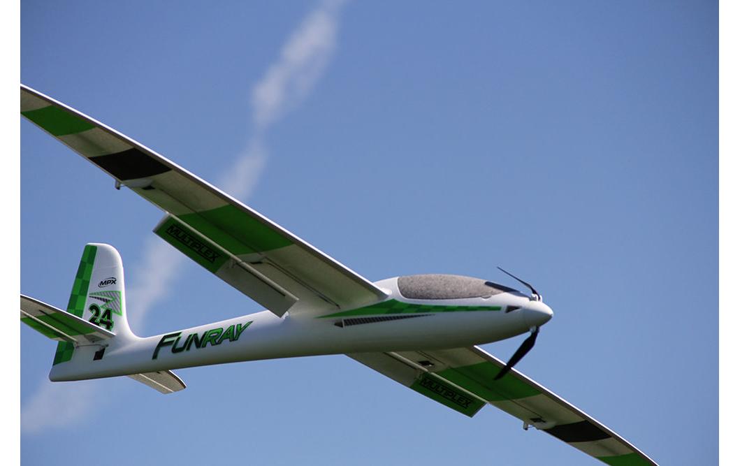 Flugzeug FUNRAY 2000 mm BK<br>4-Klappen-Elektrosegler, Bausatz