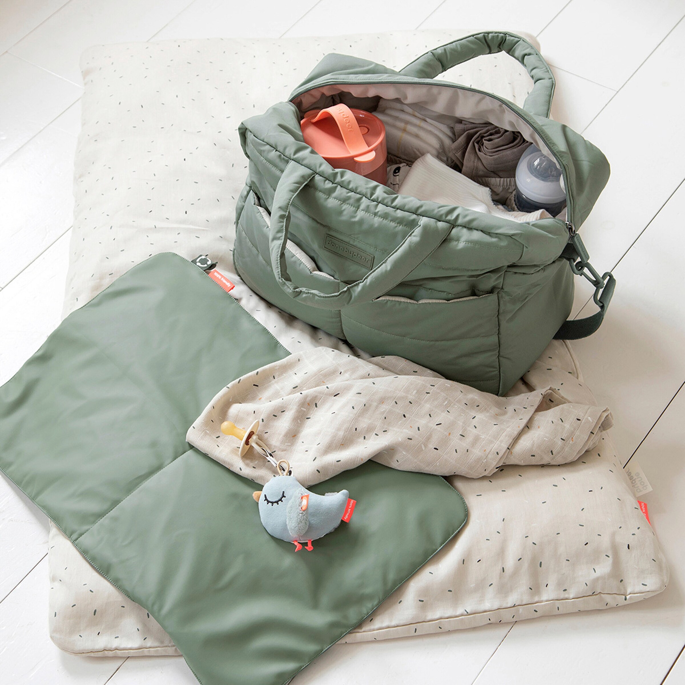 Done by Deer Gesteppte Wickeltasche grün