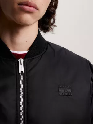 Jaqueta bomber oversized acolchoada com apliques tonais