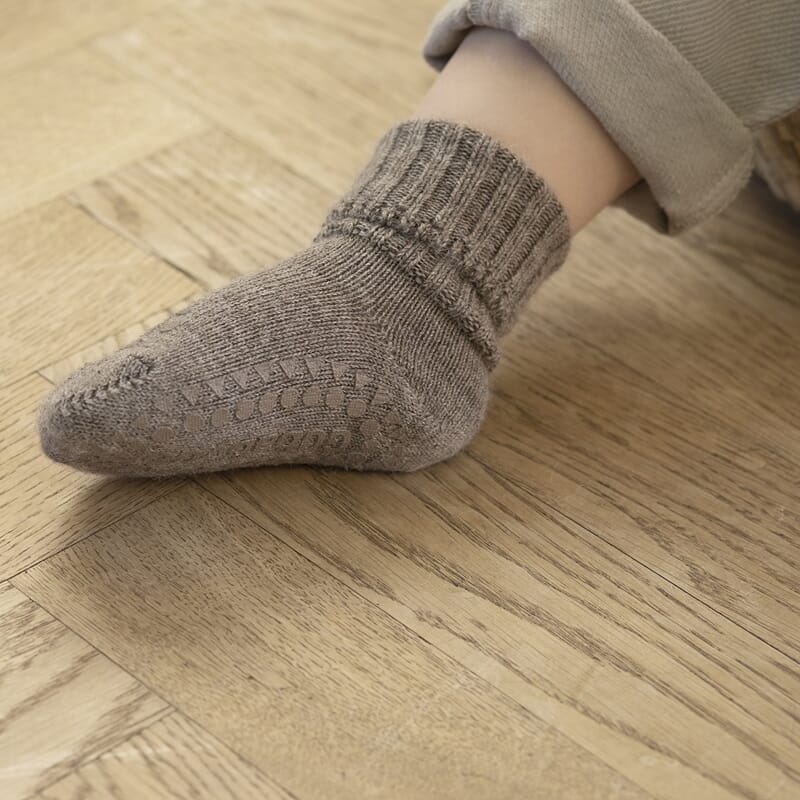 Non slip socks alpaca walnut - GobabyGo - Rumpetroll