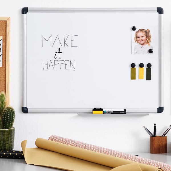 Whiteboard 35x25 cm magnetisk med aluminiumsramme inkl. 1 marker og 2 magneter