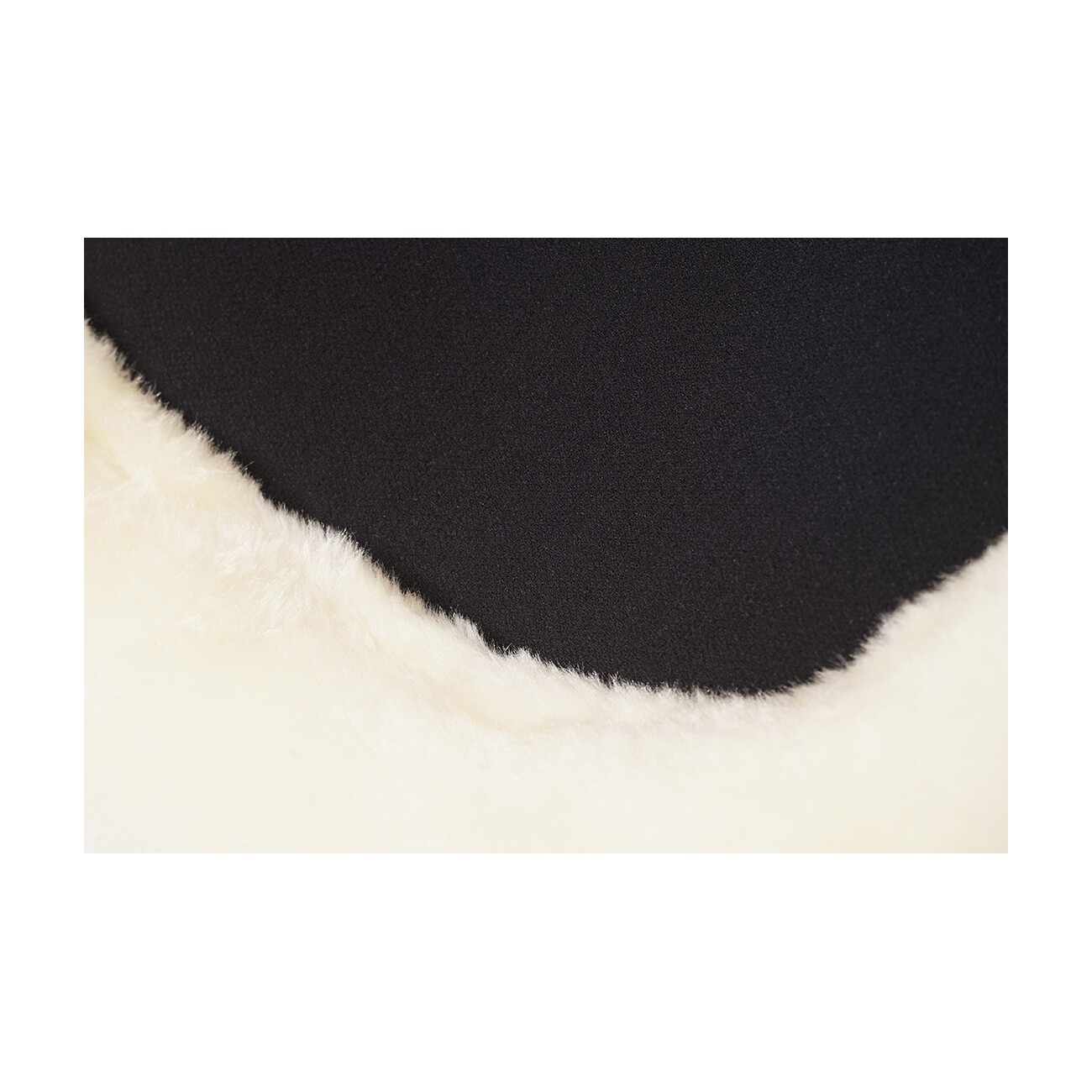 Equinate Memory Foam Sattelpad Austin mit weichem Fell M