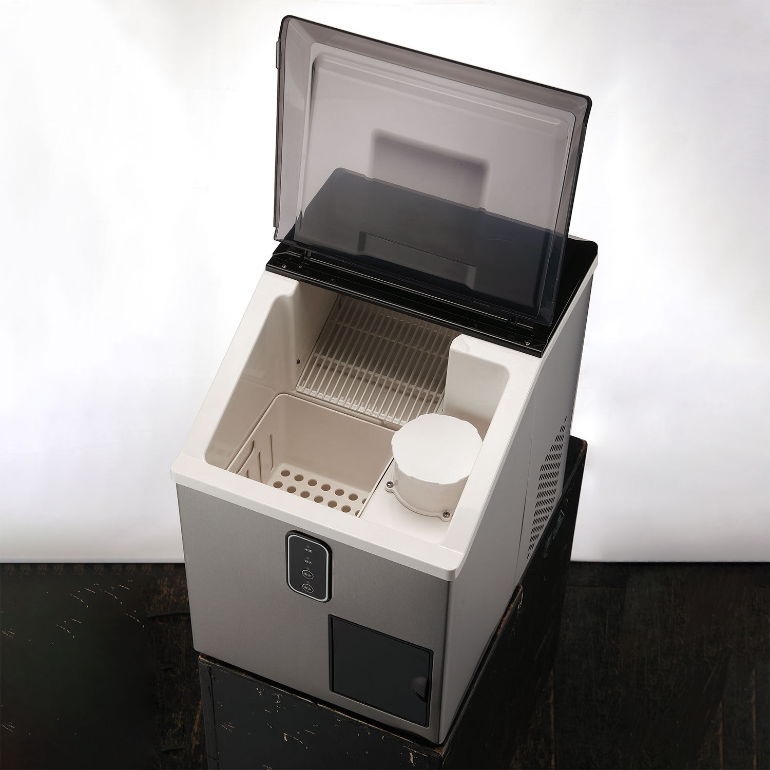 Ohmex Eismaschine mit Ice Crusher