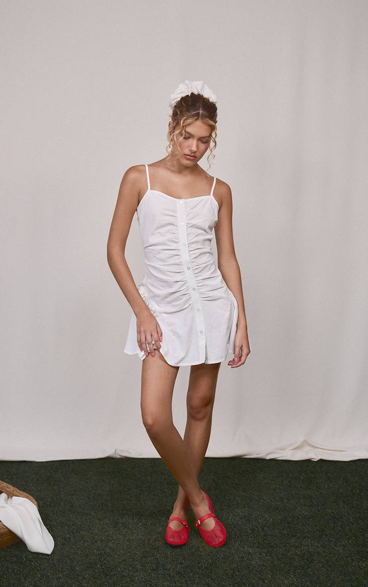 Blanc Robe Droite Froncée À Bretelles Avec Boutonnage