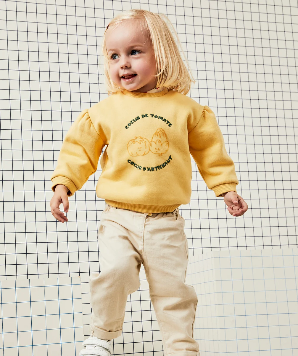 SWEAT BÉBÉ FILLE EN FIBRES RECYCLÉES JAUNE AVEC LEGUMES
