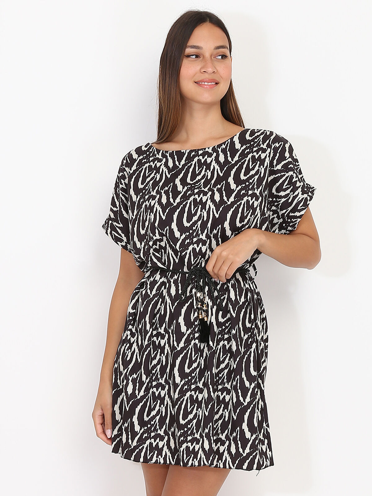 Robe zébrée à cordons et pampilles- Noir / Beige