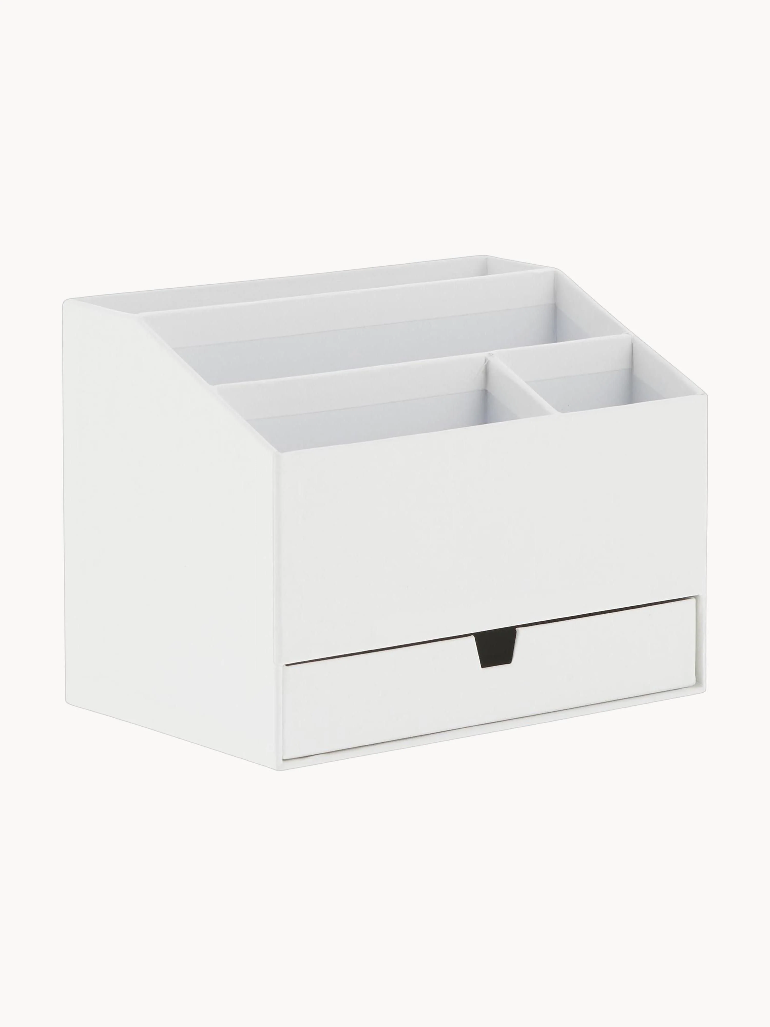 Bureau organizer Greta
