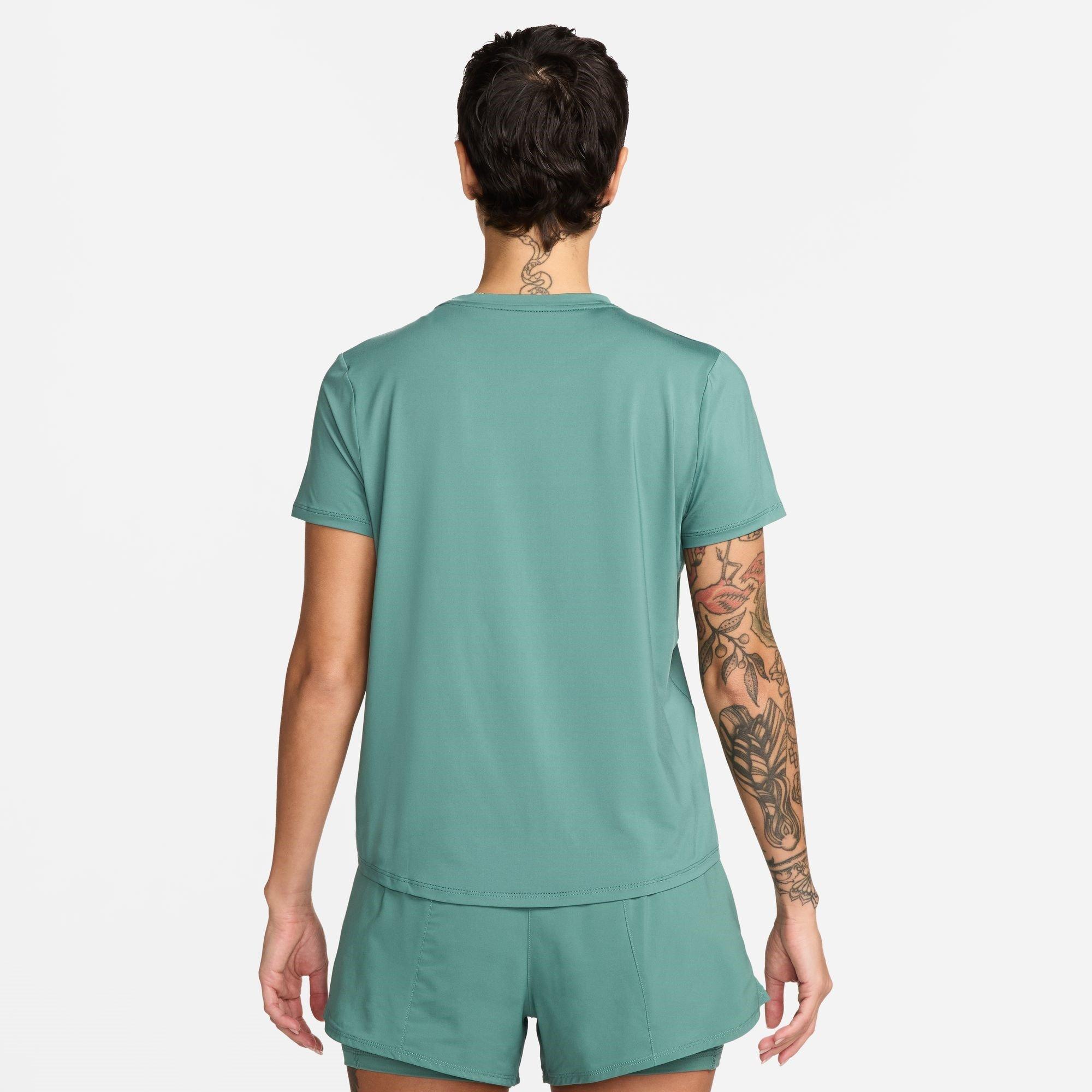 Nike Dri FIT One Womens Standard Fit Short Sleeve Top