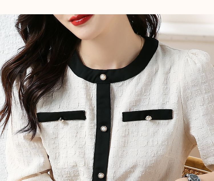 Daybreak - Blouse met ronde hals en contrasterende bies