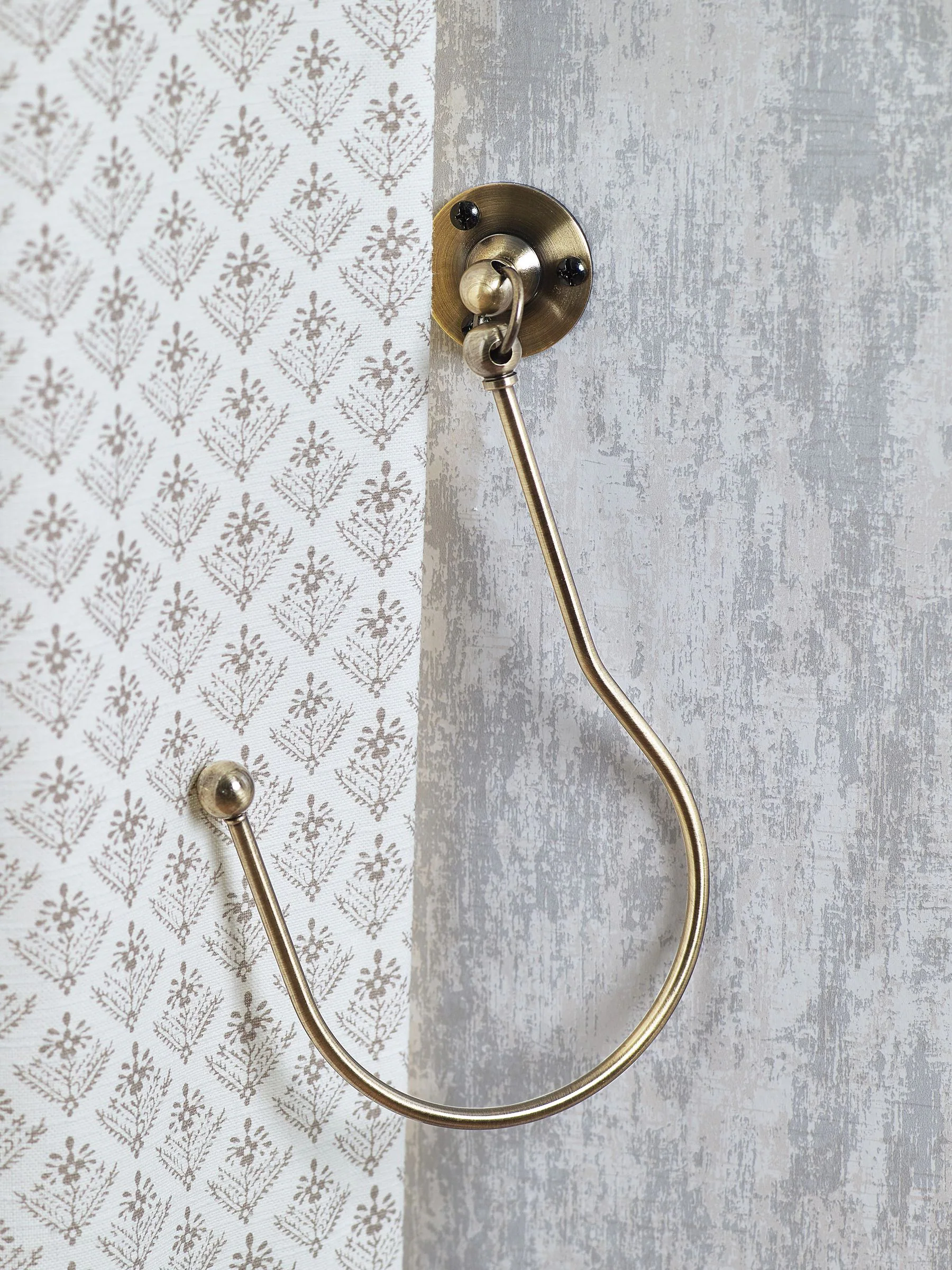 Laura Ashley Set of 2 Swing Curtain Holdbacks