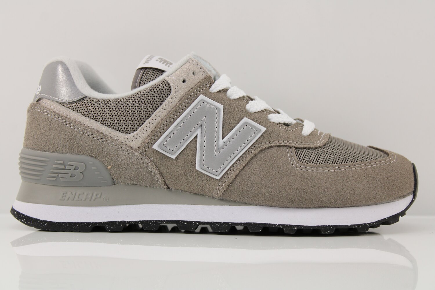 New Balance Sneaker