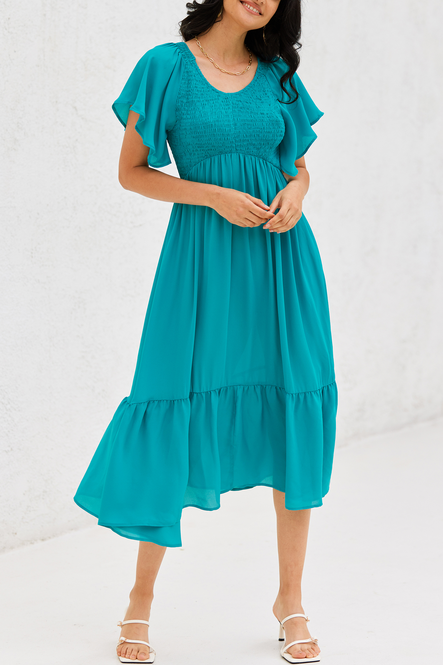 Robe à volants et smocks bleue