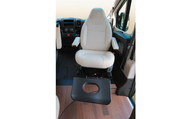 CTA Relax Seat System Smart elektrische Fußstütze für den Fahrzeugsitz