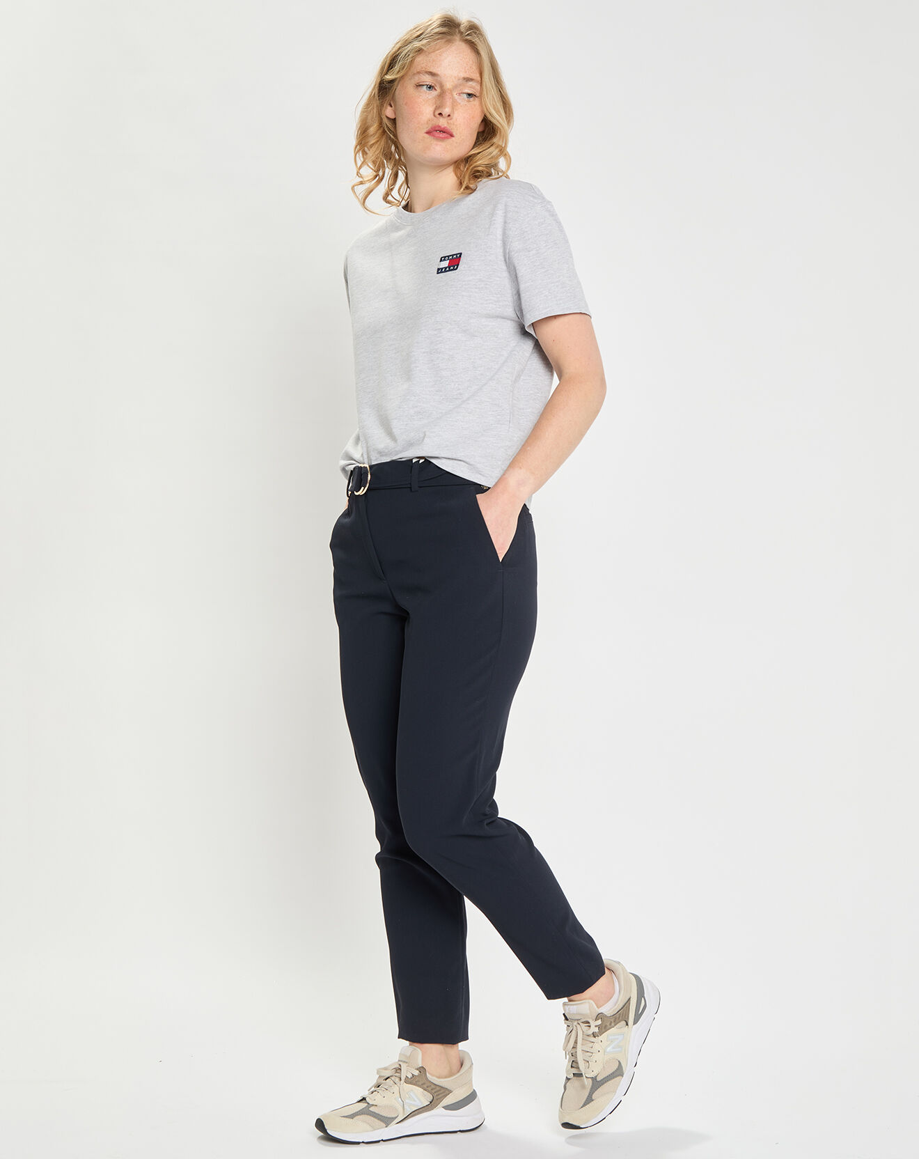 Tommy Jeans T-Shirt badge gris chiné
