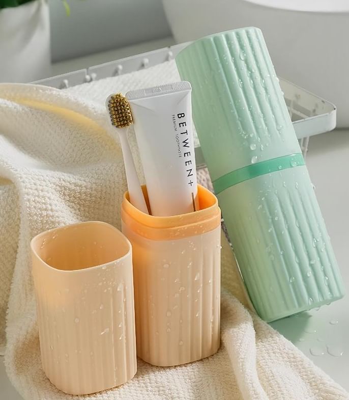 Showroom - Reis plastic tandenborsteletui / set