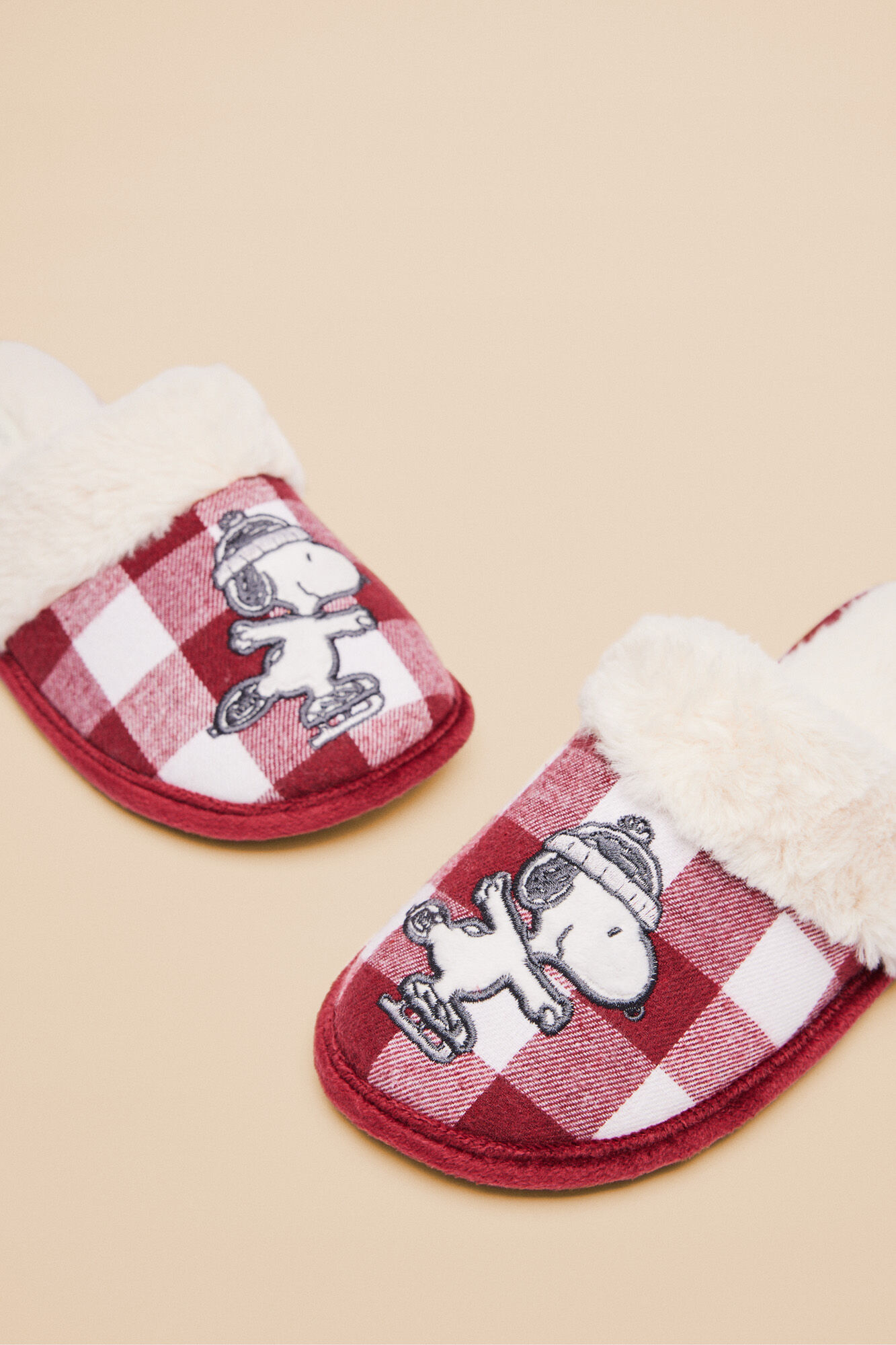 Tênis de cano alto xadrez vichy do Snoopy