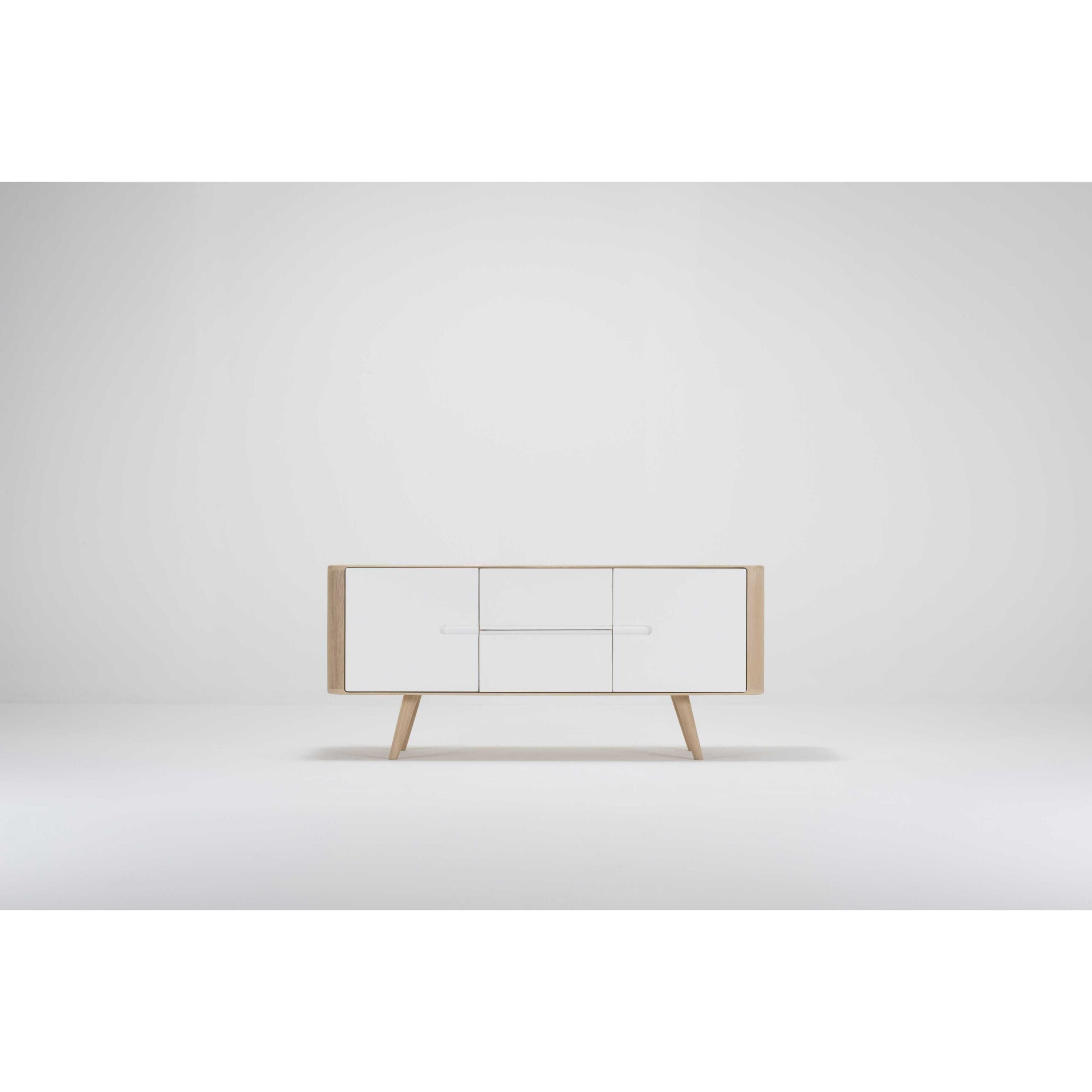 Ena Dressoir 135x42x60 whitewash