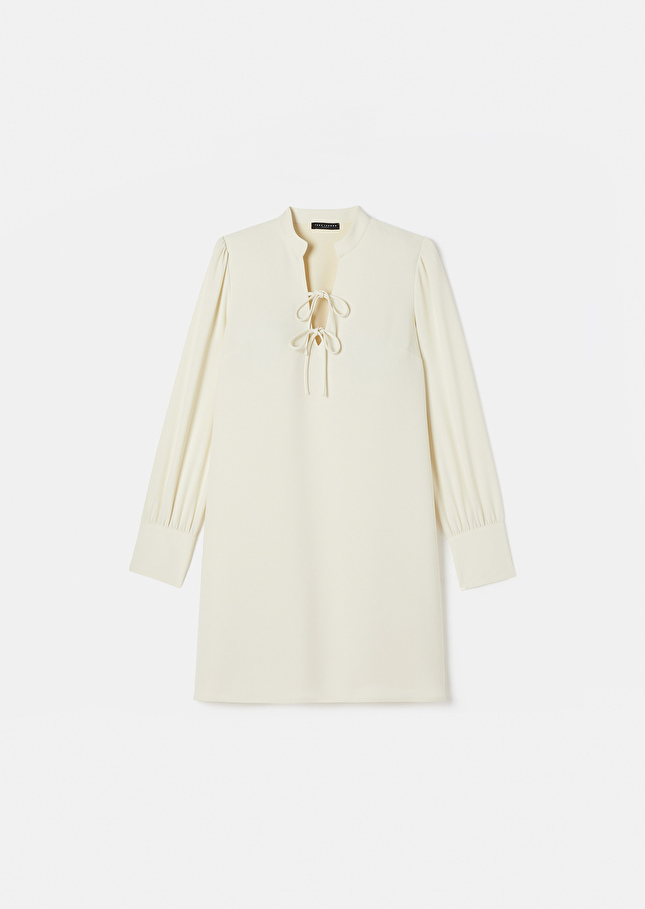 Robe Radianceécrue en crêpe