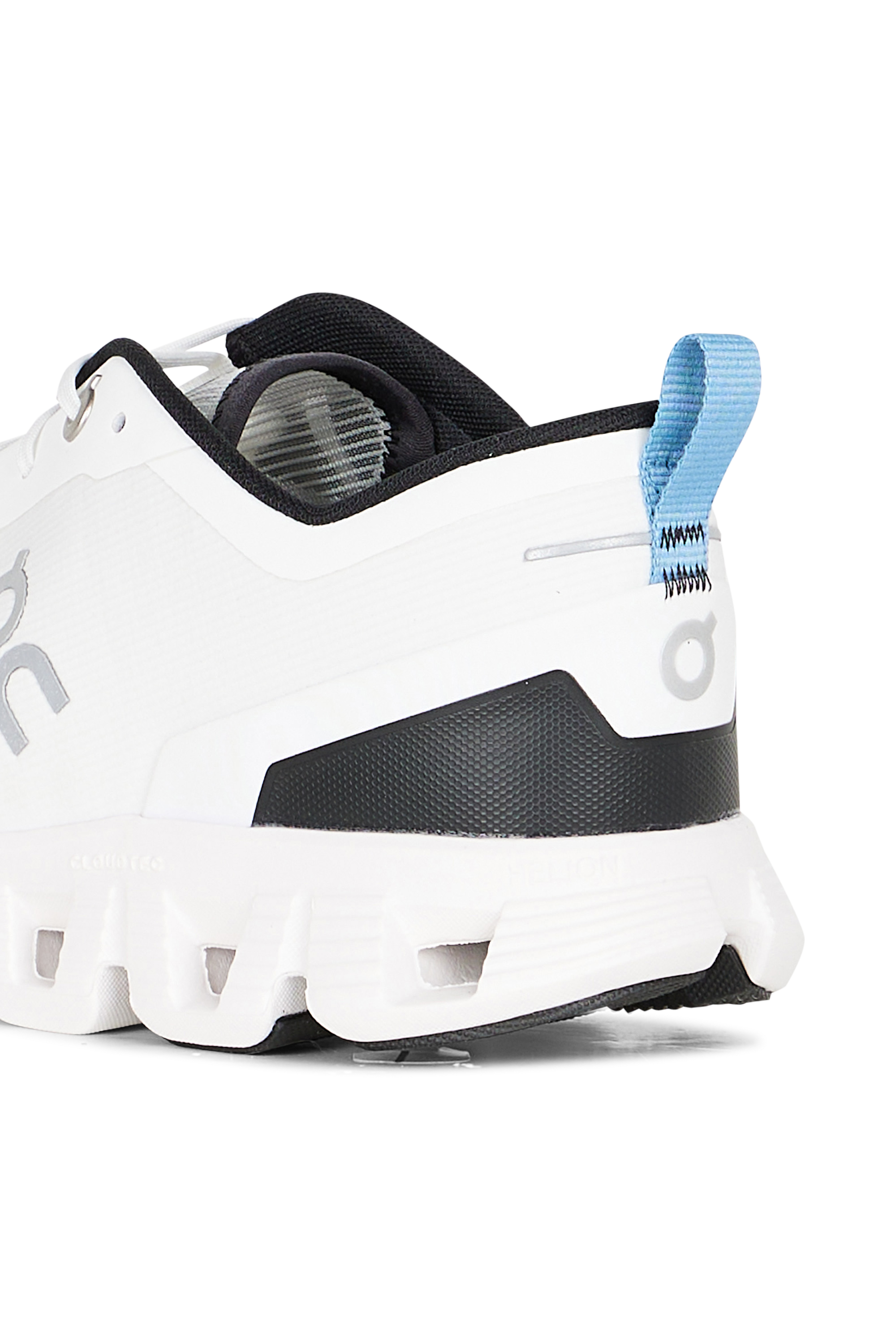 ON baskets Cloud X 3 Shift Blanc