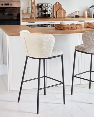 Kave Home Barhocker CISELIA Bouclé weiß/Metall schwarz